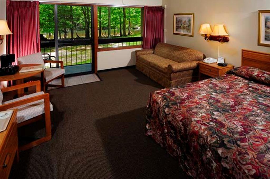 Pipestem Resort State Park Exterior photo